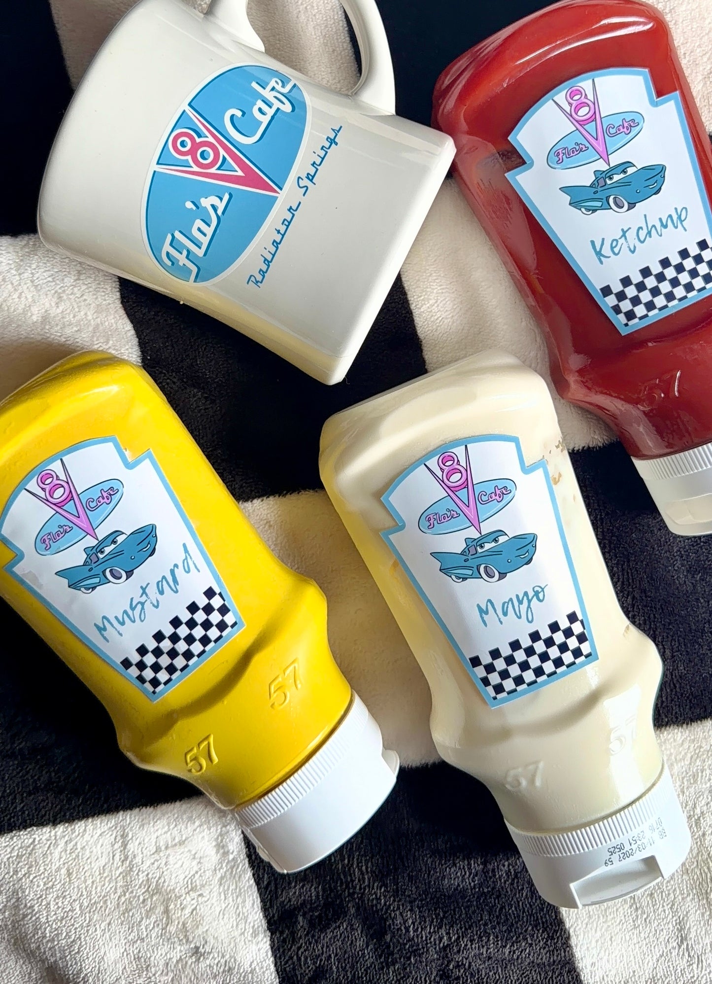 Flo's V8 Café Cars Suave Labels – Pack of 3